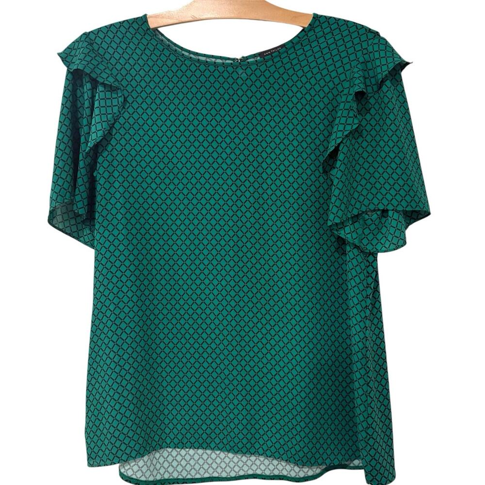 Ann Taylor | Top Green Black Ruffle Short Sleeve Business Career- Size Large